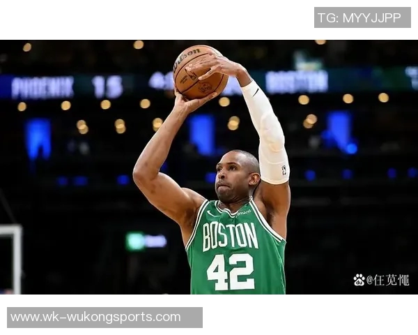 25到26赛季快船成历史最老球队勇士潜在首发创下平均年龄新纪录